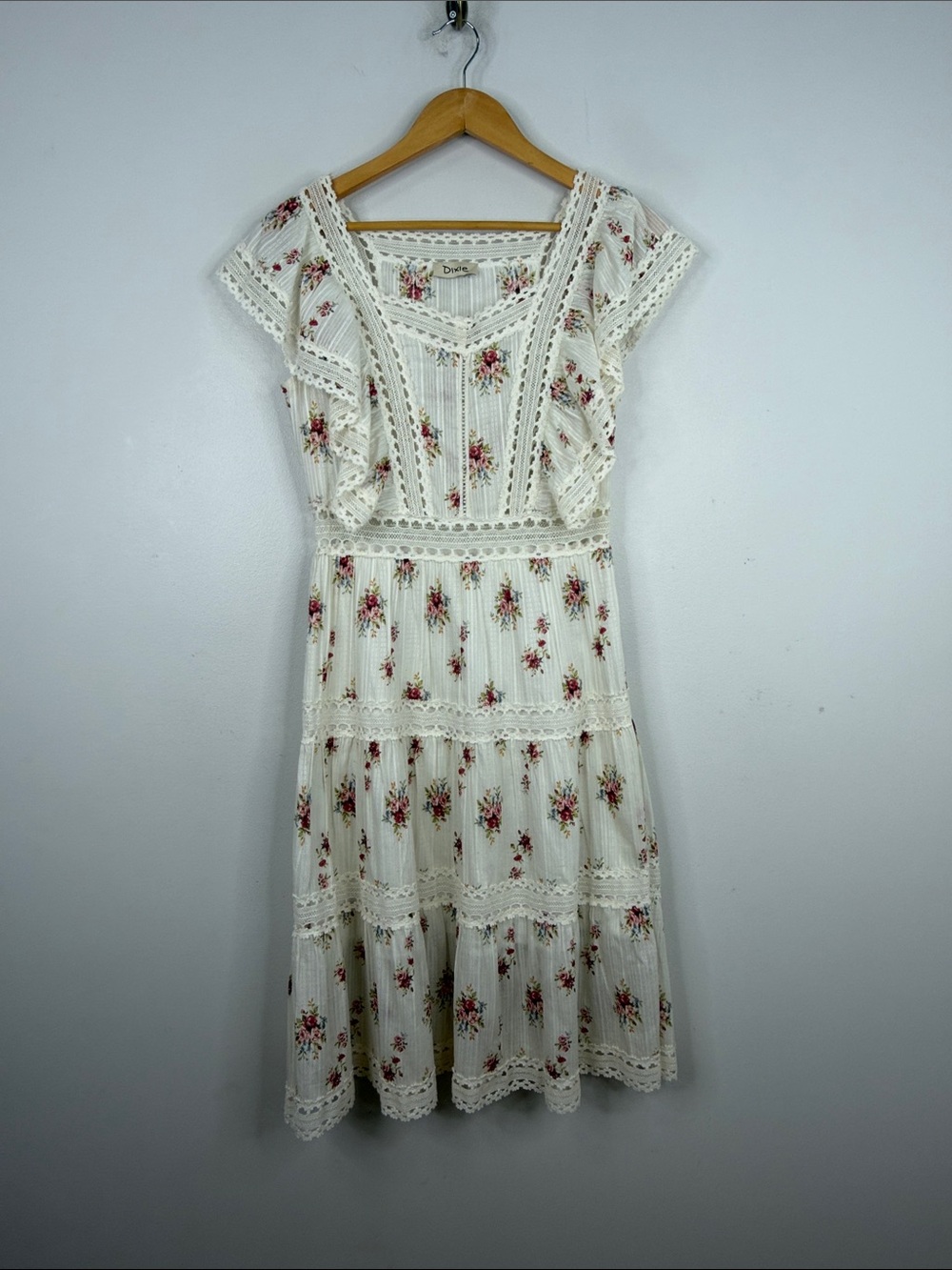 Dixie Dress Womens Small 40 Cream Pink Floral Cotton Lace Crochet Midi Romantic